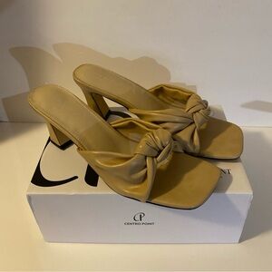 Centro Point Womens Square Toe Heels New In The Box Size 10